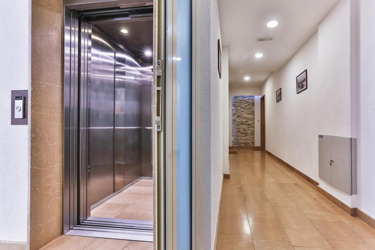 Montesun Boka Apartments Budva Kültér fotó