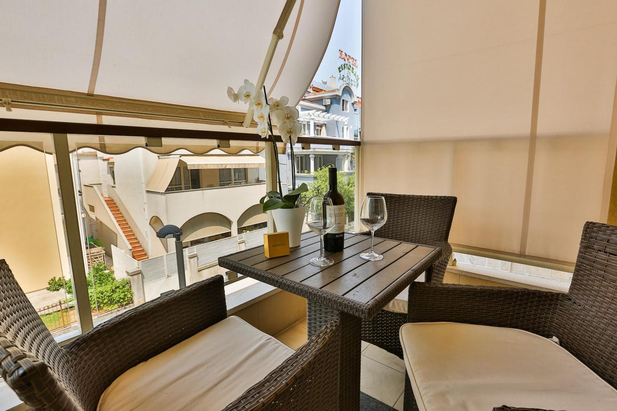 Montesun Boka Apartments Budva Kültér fotó